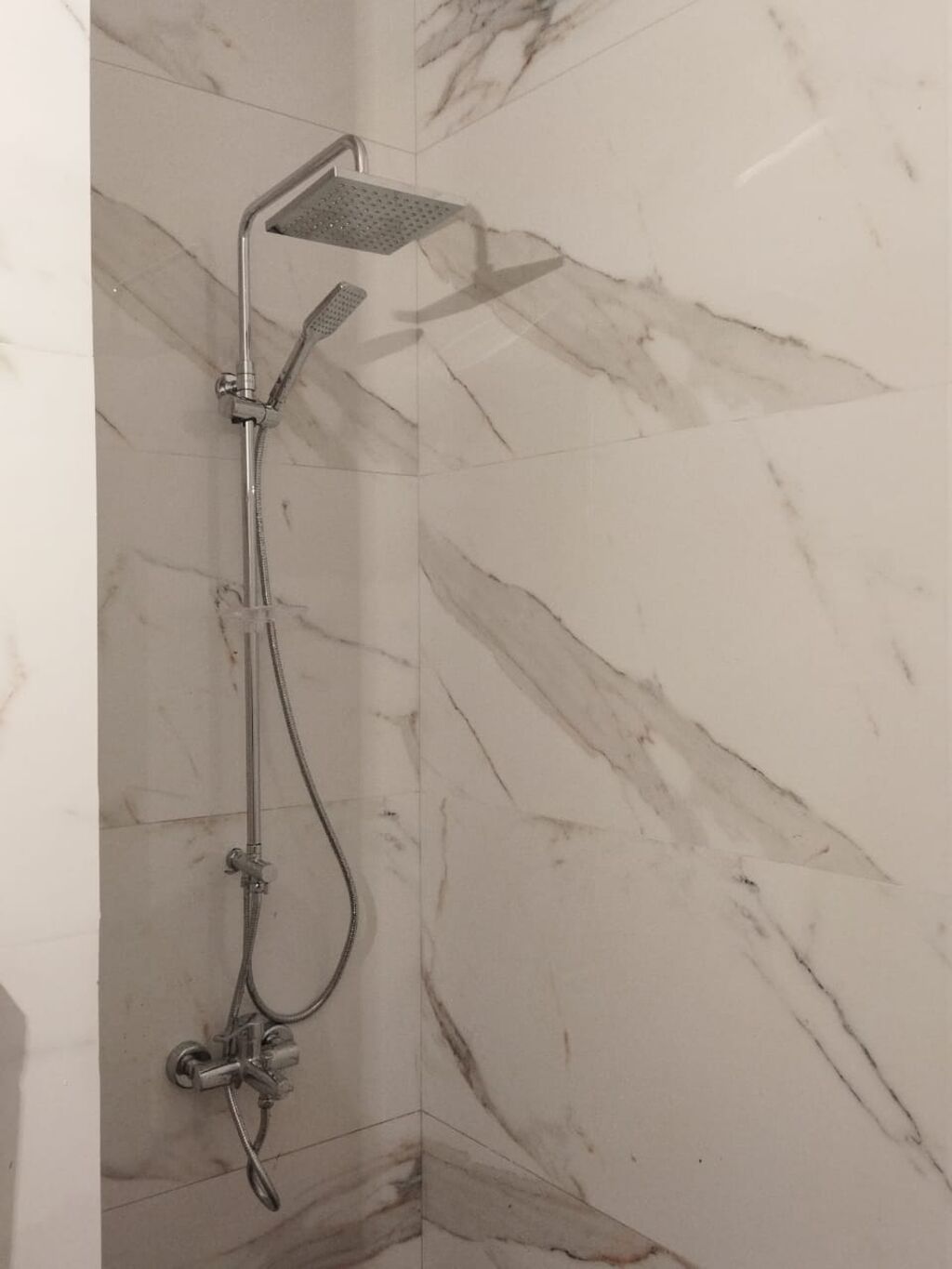 Duş gideri ve banyo hattı müdahalesi